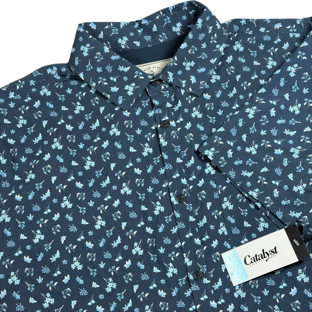 Aurora Men's Large Performance Button Up‎ Camp Shirt Blue Floral Resortwear
